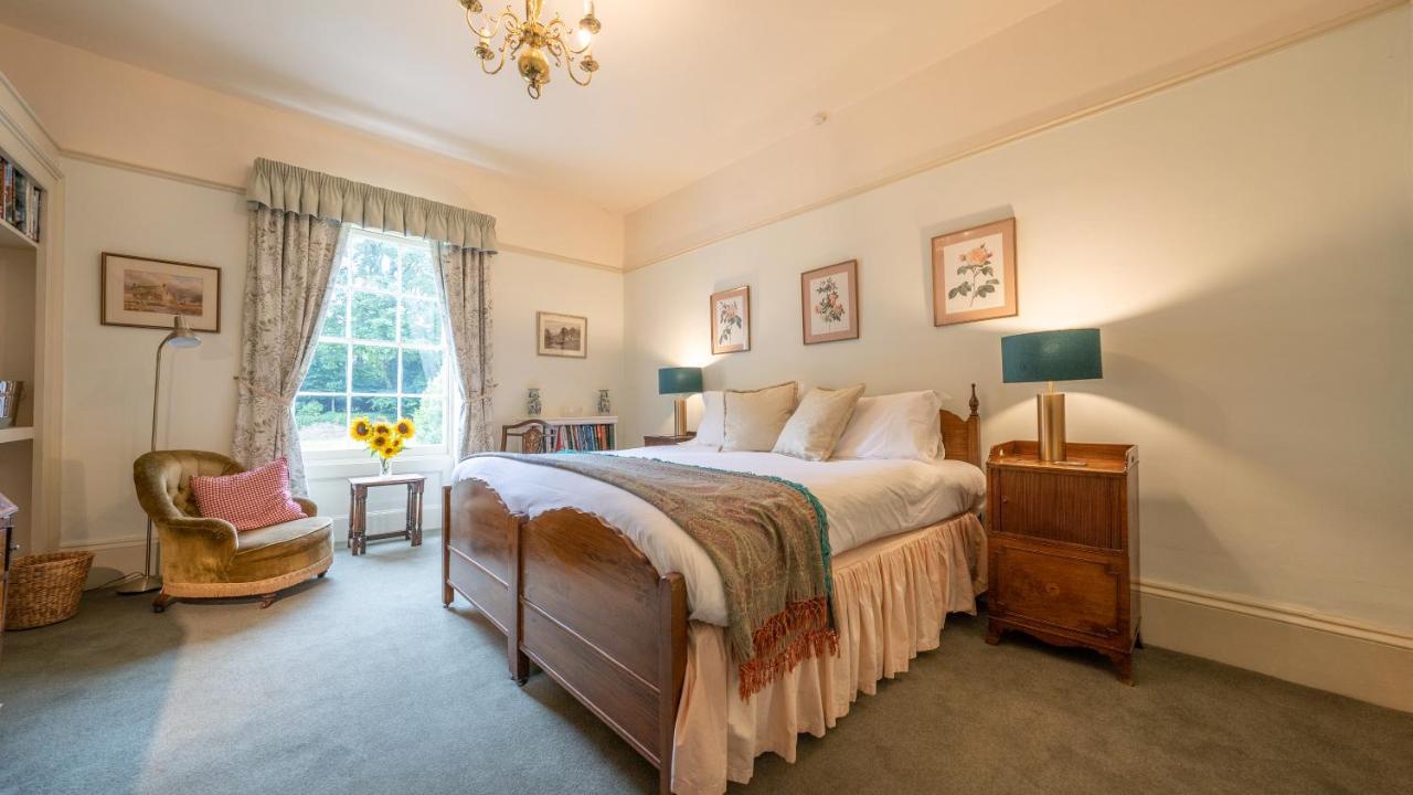 Pantybeiliau House Bed & Breakfast Gilwern Exterior foto