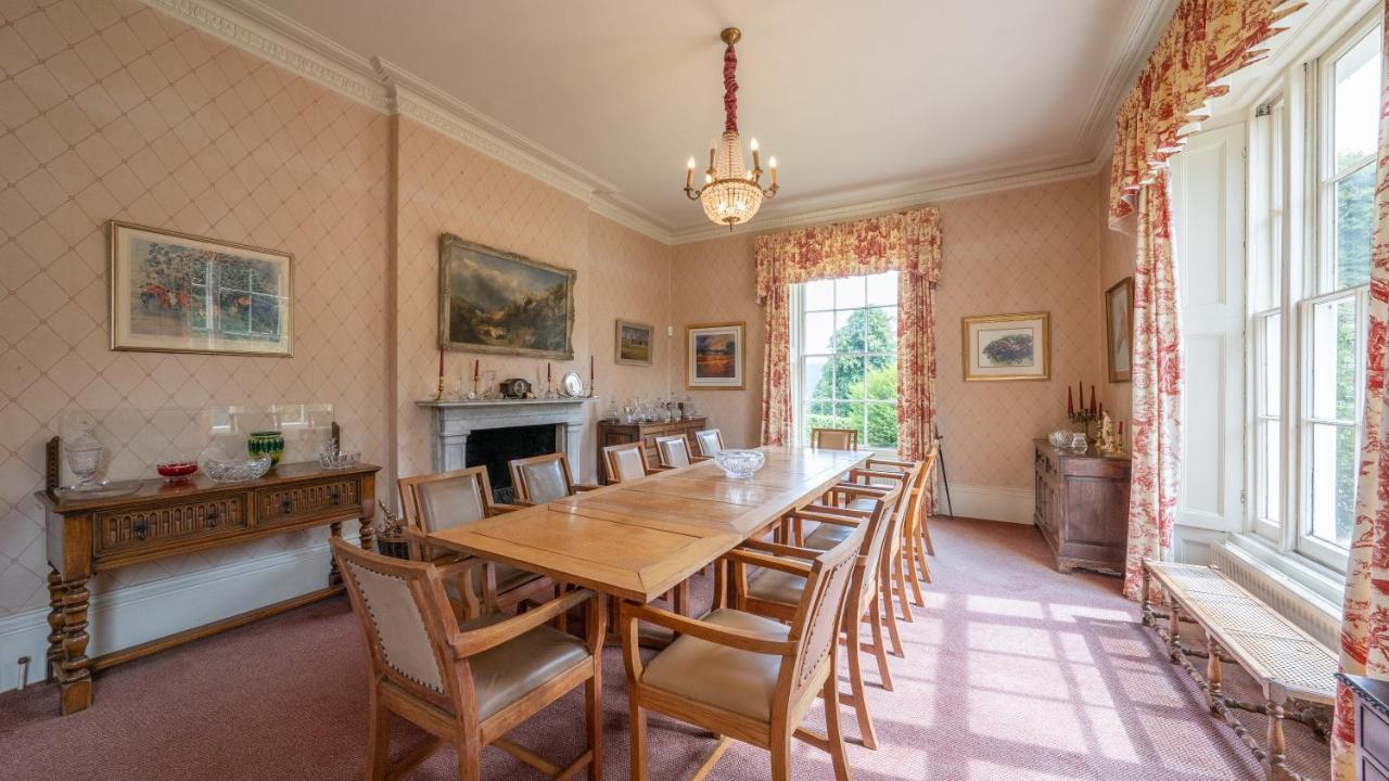 Pantybeiliau House Bed & Breakfast Gilwern Exterior foto
